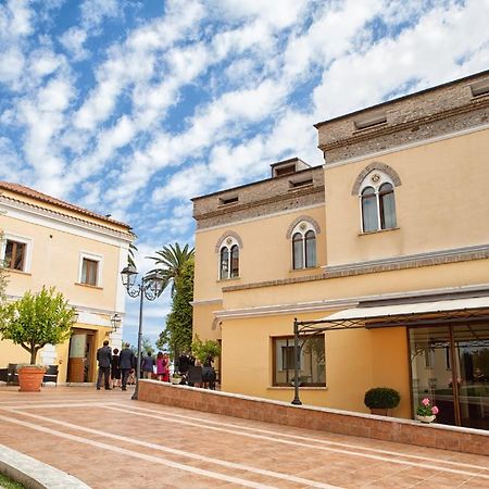 Hotel Villa Fiorita Giulianova Exteriör bild