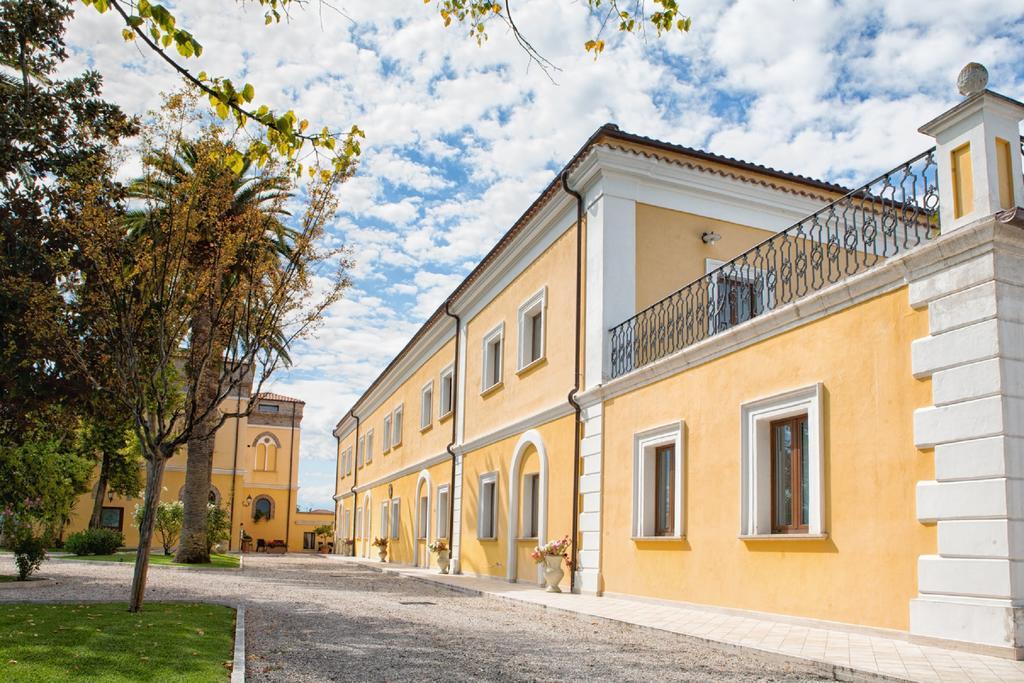 Hotel Villa Fiorita Giulianova Exteriör bild