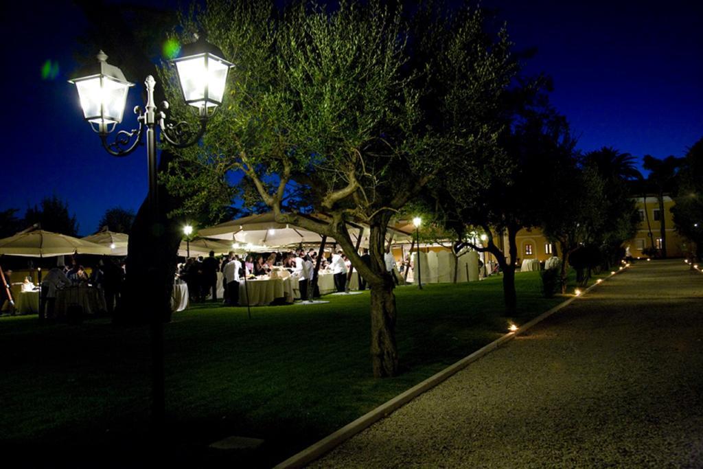 Hotel Villa Fiorita Giulianova Exteriör bild